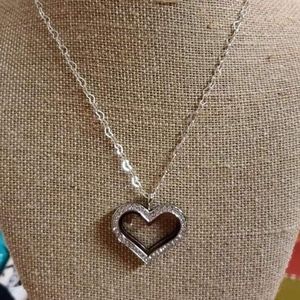 Origami Owl Medium Heart Locket